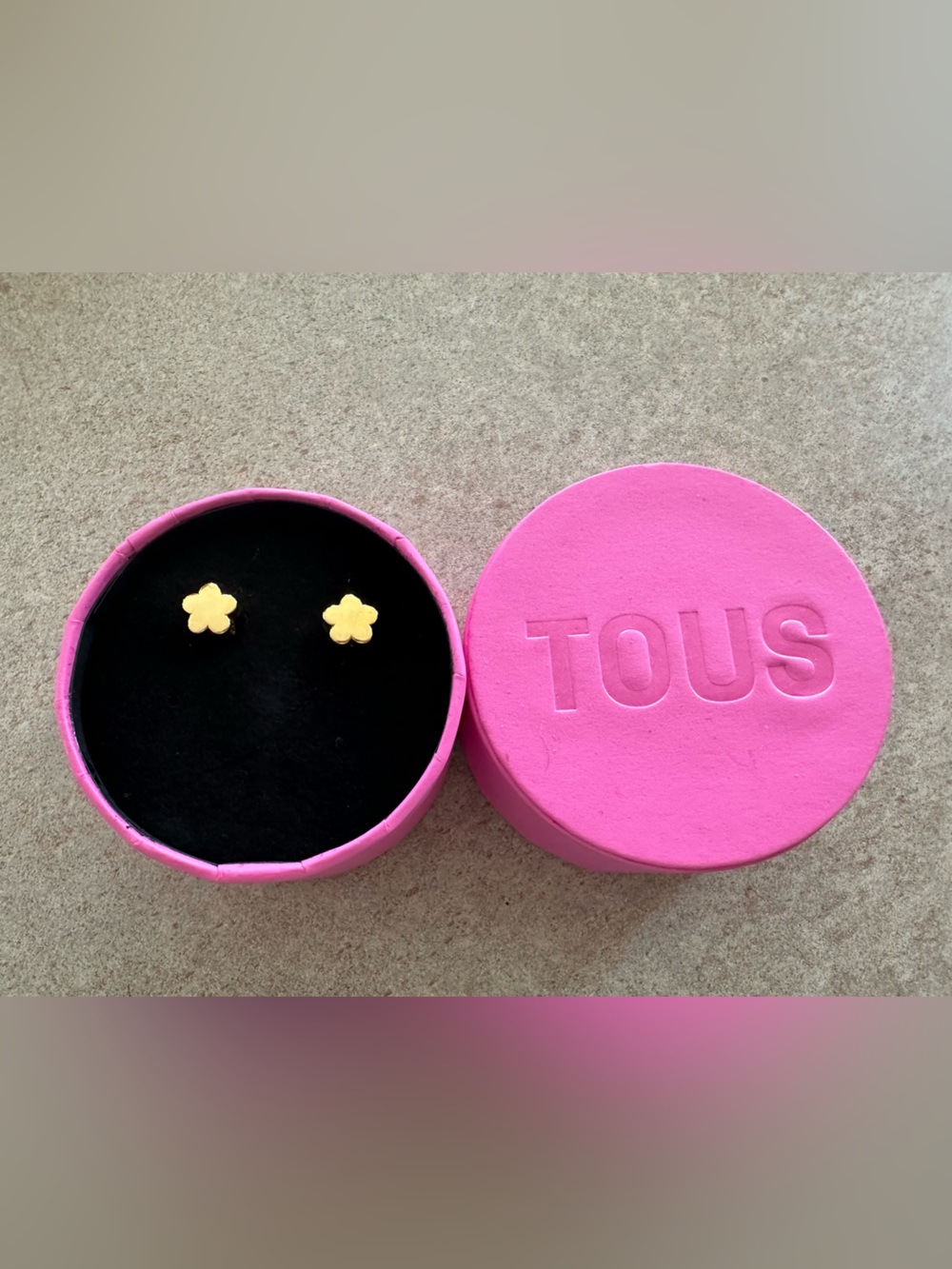Tous Gold 18K Flower Stud Earrings Authentic